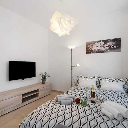 Residenza Jasmine Grey