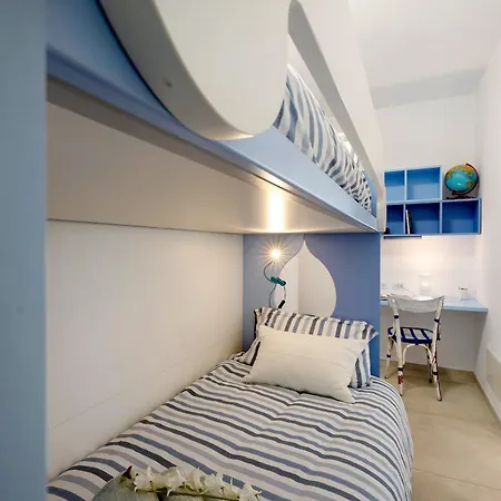 Semesterbostad Residenza Jasmine Grey *